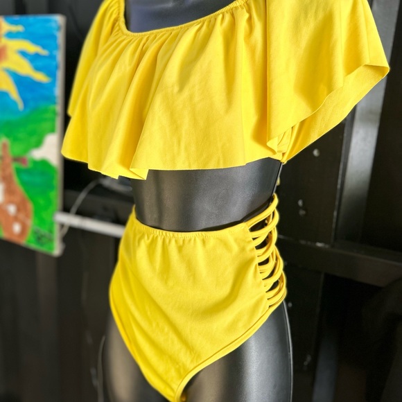 🌊🌸🌺 it’s summer time bright high waisted 2 piece - Picture 3 of 3